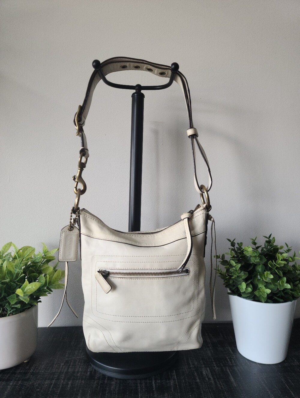 Coach Vintage Ivory Leather Bleecker Shoulder Crossbody Bag #10398